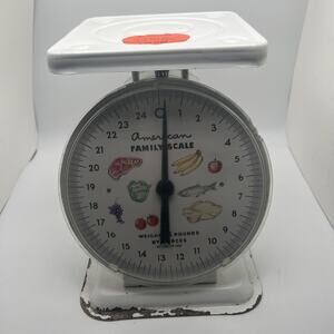 Vintage White Metal American Family Kitchen Scale 25 Lb. Retro Cottage Farmhouse